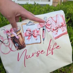 Gildan Nurse Life Tee - Cream and Pink